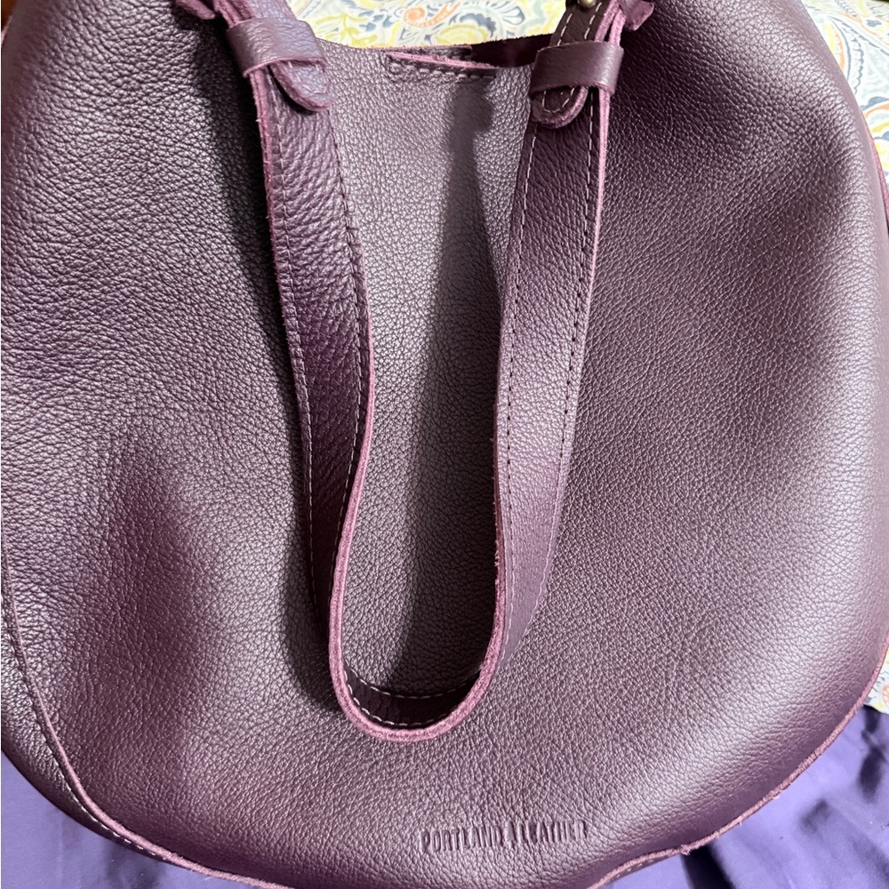 Portland Leather plum purple Olivia Shoulder Bag - Picture 8 of 16